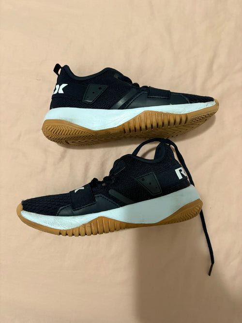 Boy's shoes