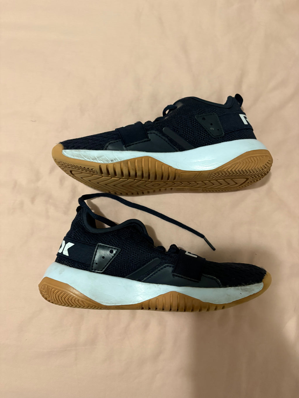 Boy's shoes