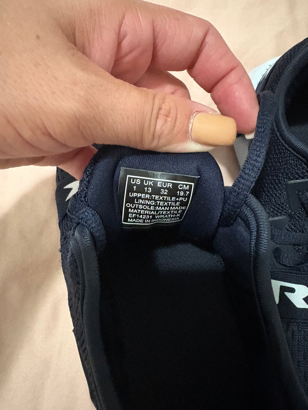 Boy's shoes